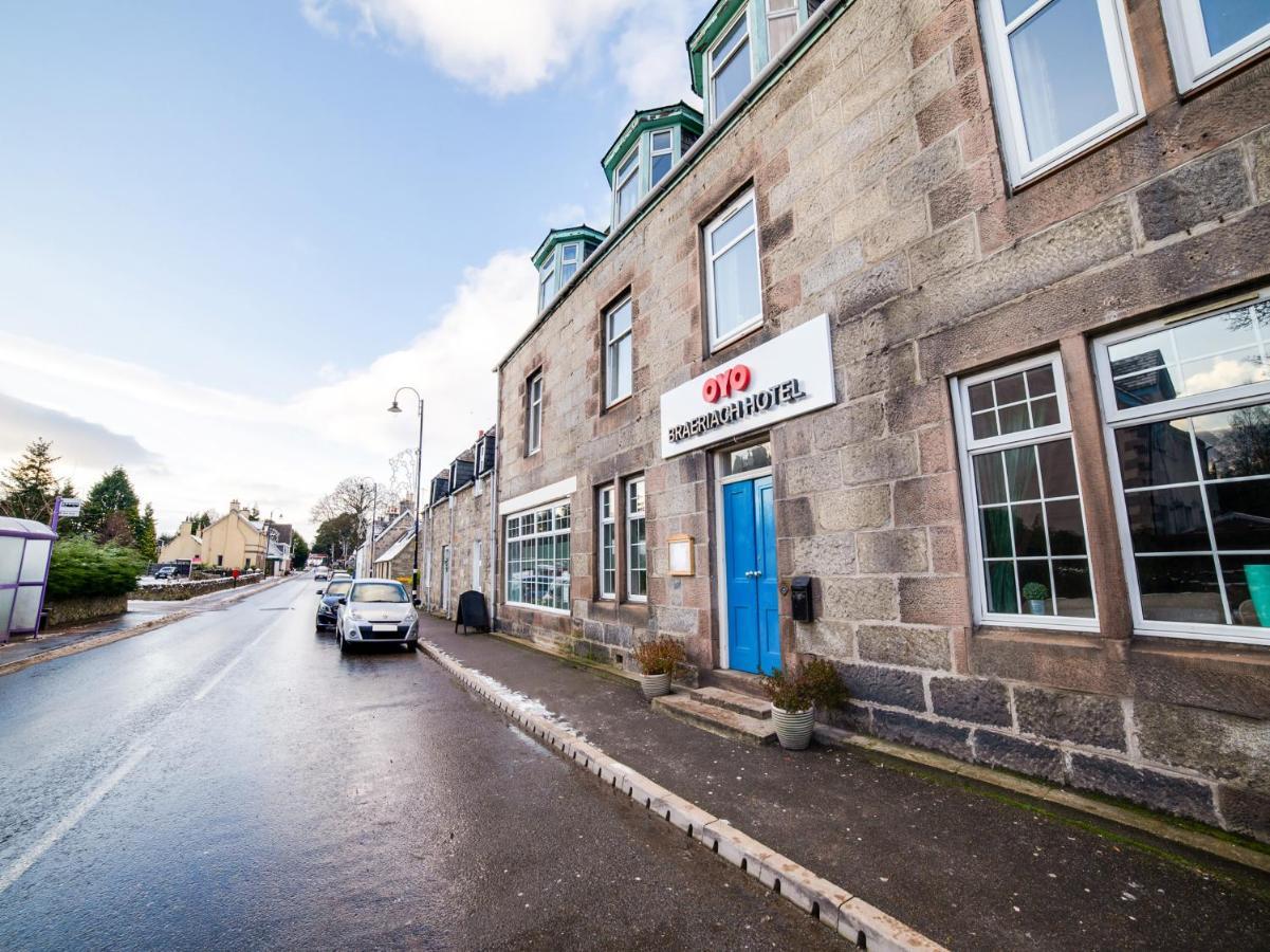 Oyo Braeriach Hotel, Highlands Scotland Newtonmore Exterior foto